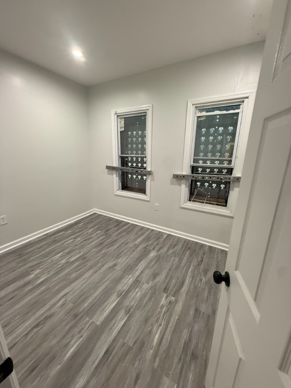 727 S 10th St #1 - Photo 2 of 15