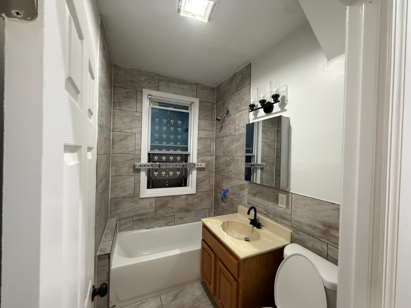 727 S 10th St #1 - Photo 7 of 15