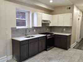 featured image of 55 9th Ave W #2