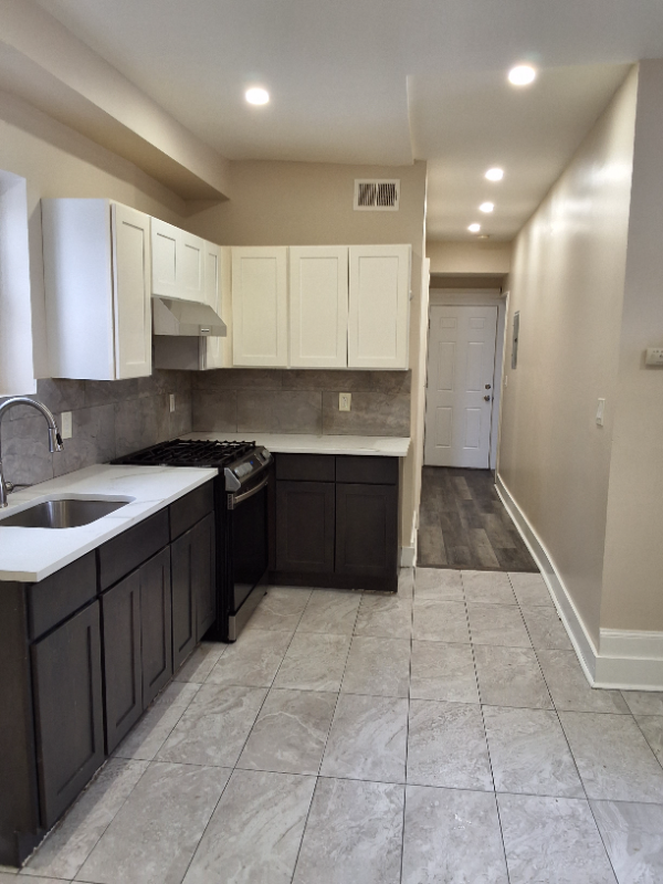 55 9th Ave W #2 - Photo 2 of 12