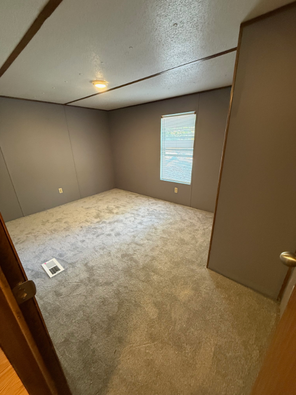 298 Farley Cir - Photo 5 of 7