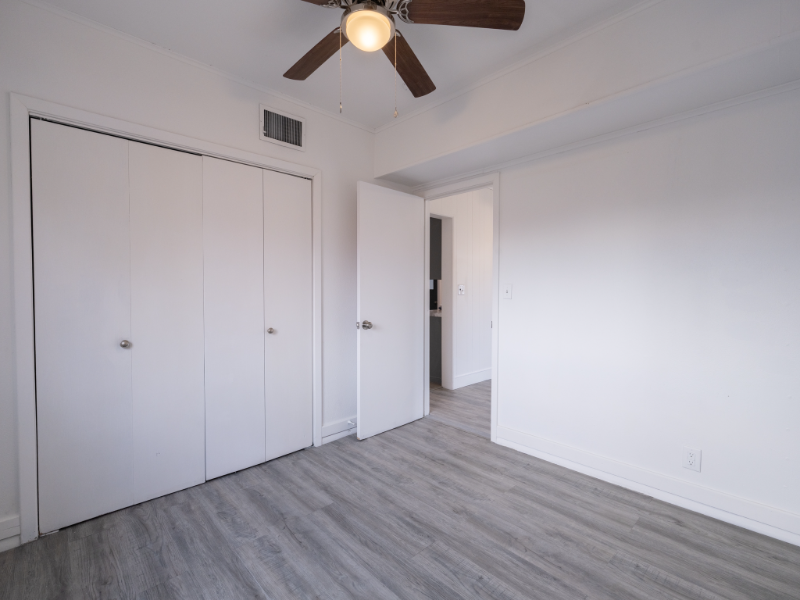 729 S 7th St - Photo 5 of 22