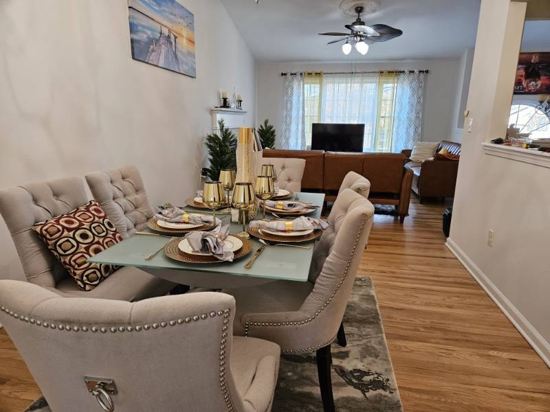 210 Terrace Ave - Photo 2 of 7