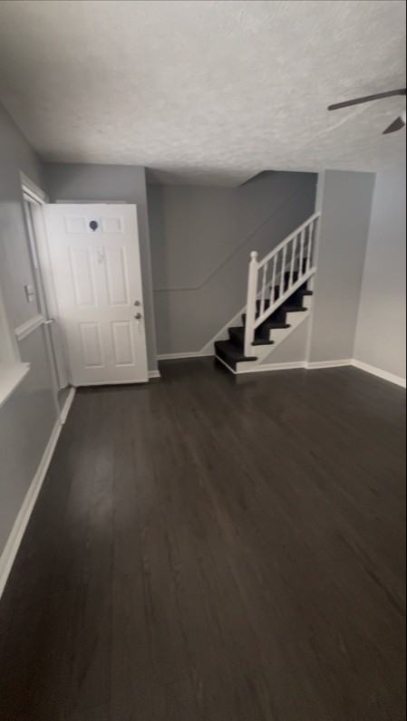 821 Lannerton Rd - Photo 3 of 13