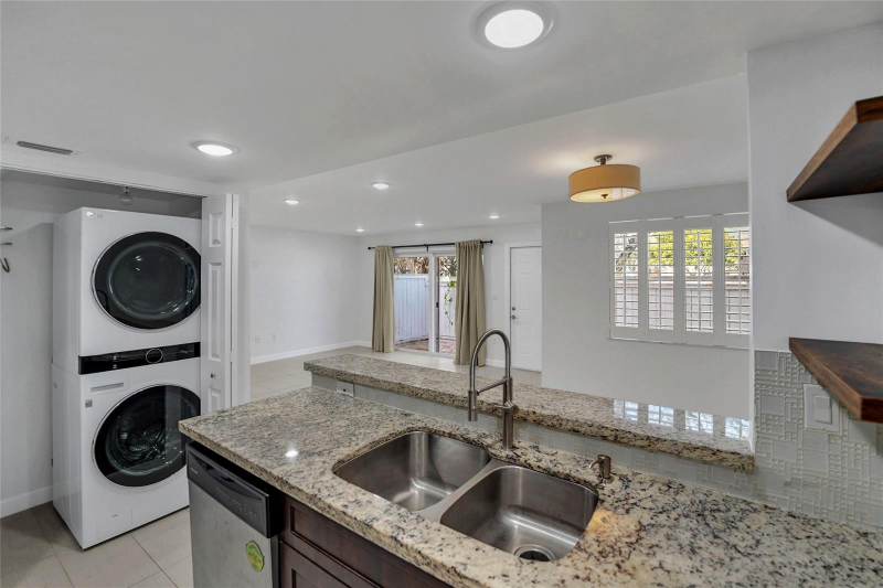 4550 Sw 68th Court Cir #54-8 - Photo 2 of 8