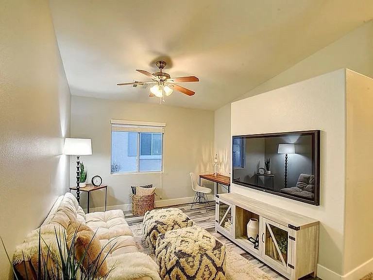 6661 Lookout Lodge Ln #3 - Photo 7 of 20