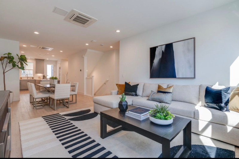 1423 Venice Ter - Photo 6 of 15