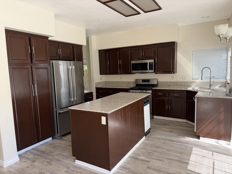 4112 Lexington Ct - Photo 7 of 18