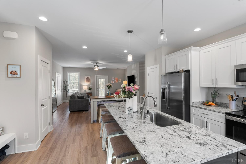 32 English Commons Dr - Photo 3 of 12