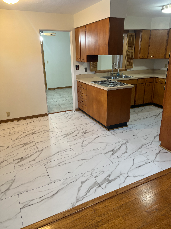 1723 Parkway Dr - Photo 2 of 20