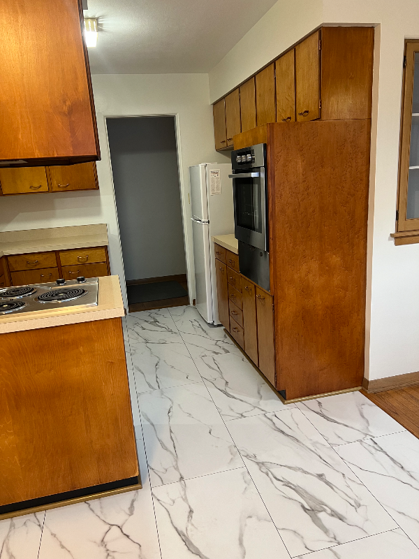 1723 Parkway Dr - Photo 3 of 20