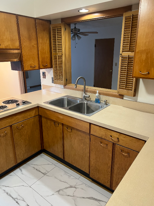 1723 Parkway Dr - Photo 4 of 20