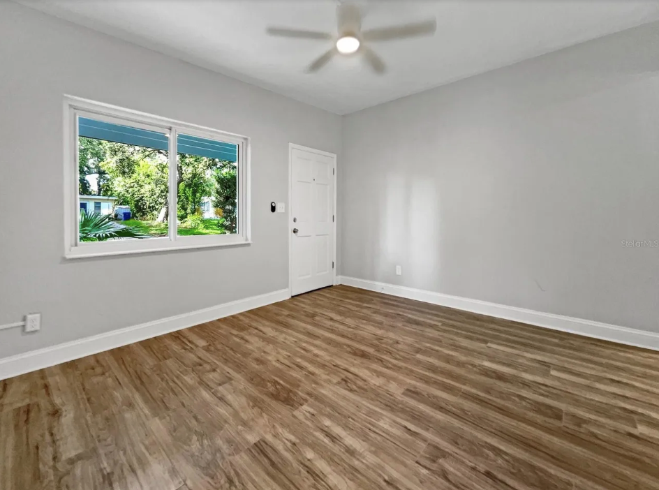 10512 51st Ter N - Photo 5 of 8