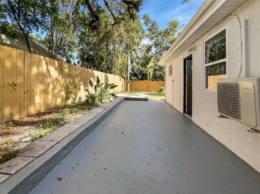 10512 51st Ter N - Photo 7 of 8