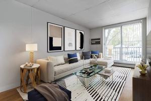 featured image of 3046 Arlington Ave