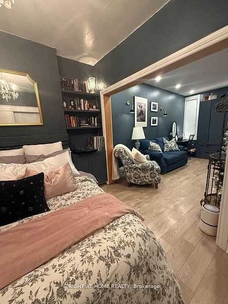 1034 Dufferin Street #Main - Photo 4 of 12