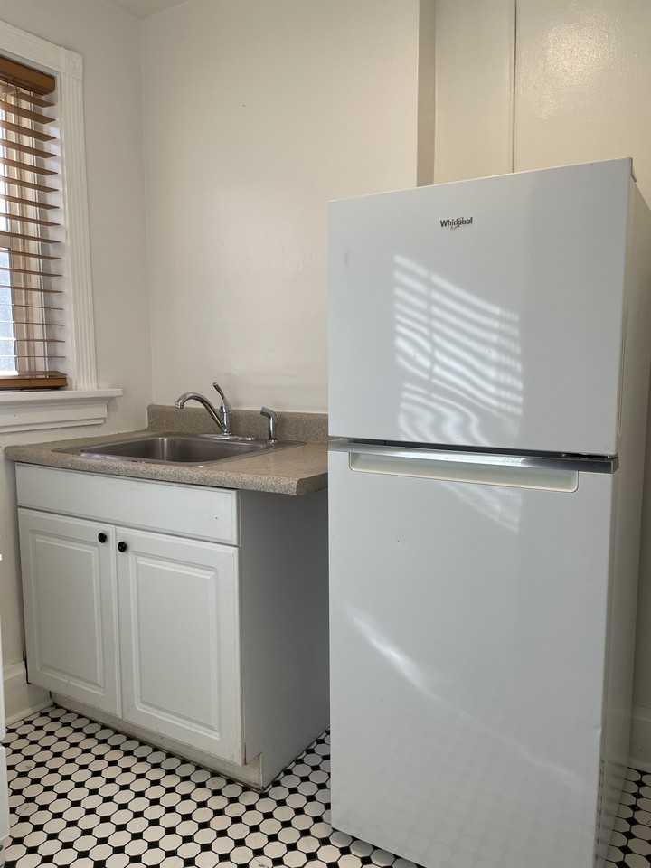 1260 Pennsylvania Street - Photo 6 of 23