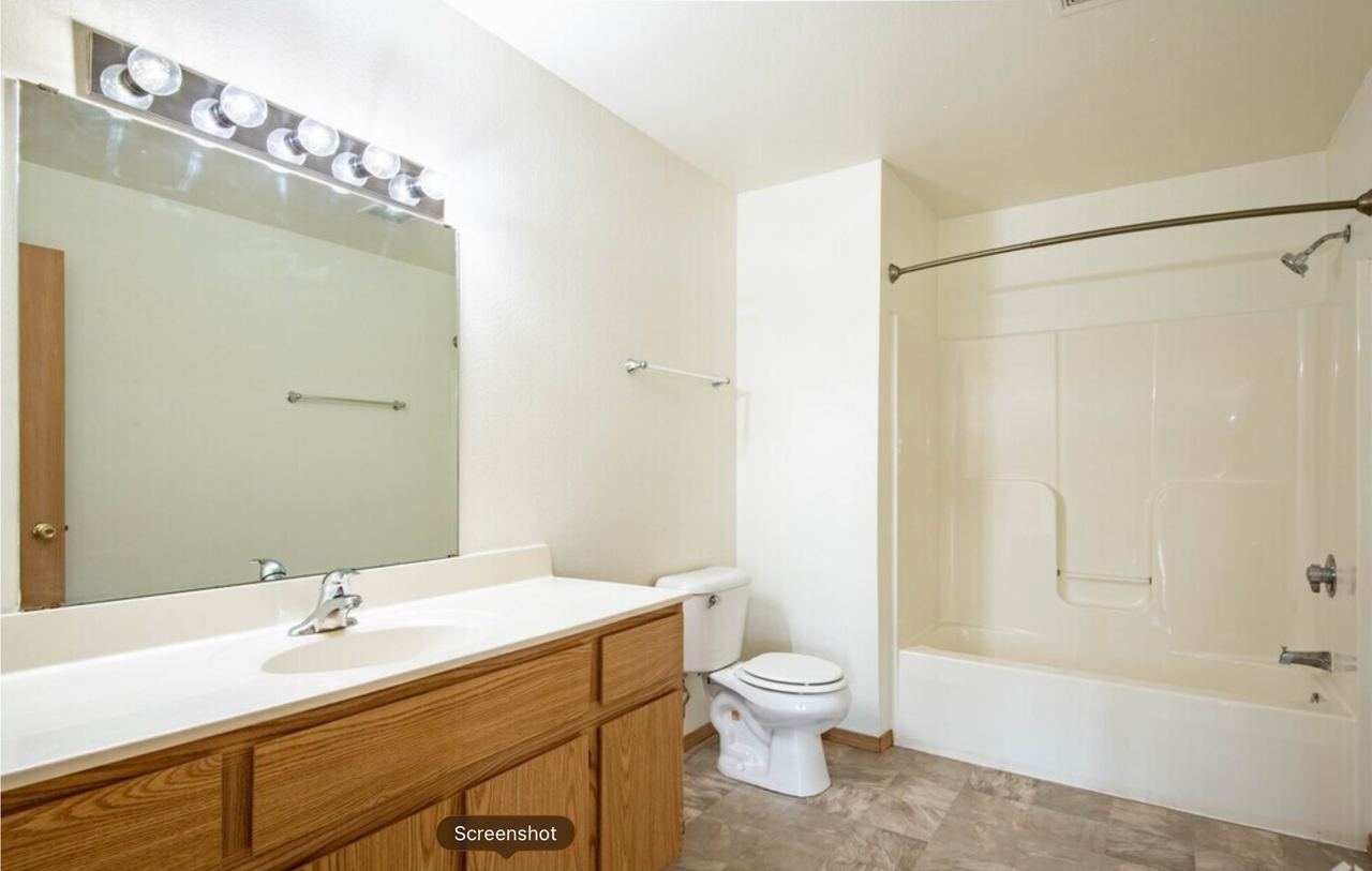 Pond View Apartments - Photo 5 of 7