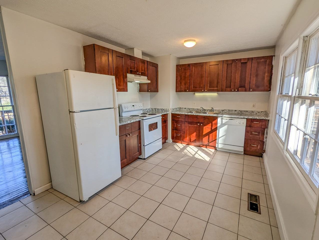 4446 Falcon Ct #1 - Photo 6 of 30