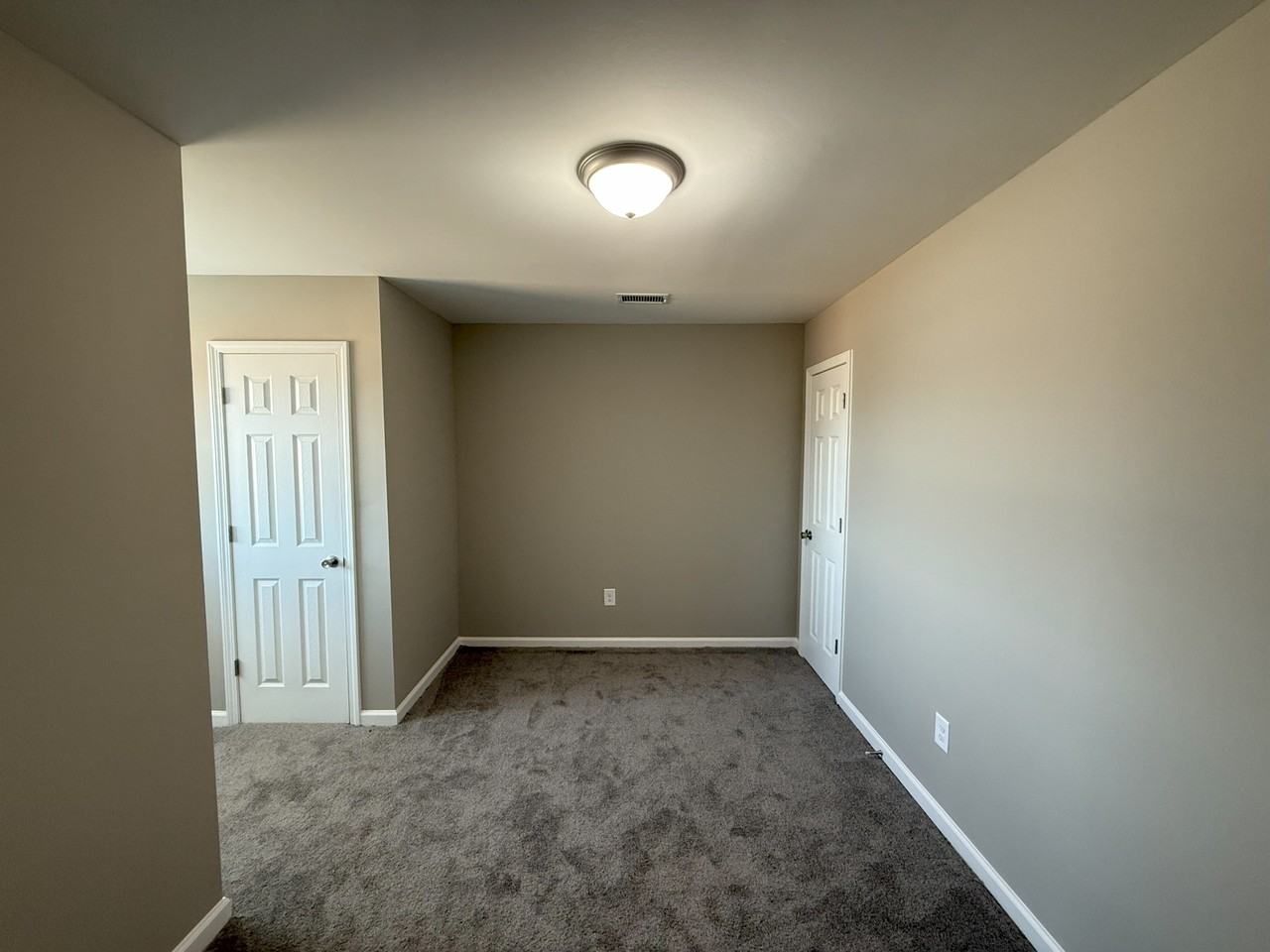 40 Charlotte Pl #1STATHAM - Photo 6 of 27