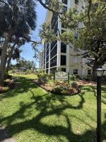 featured image of 512 W Venice Ave