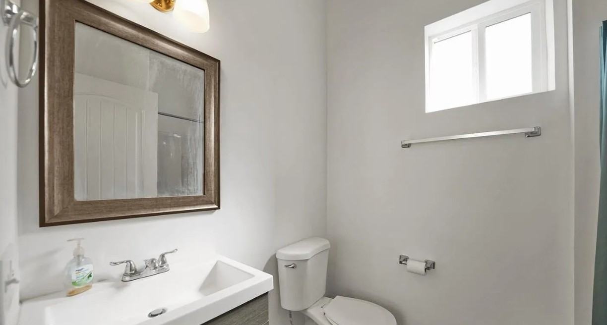 1229 S 13th Ave #2 - Photo 7 of 7