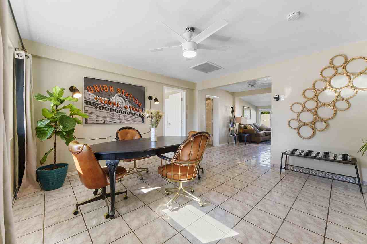 2614 W Greenway Rd #1 - Photo 3 of 37