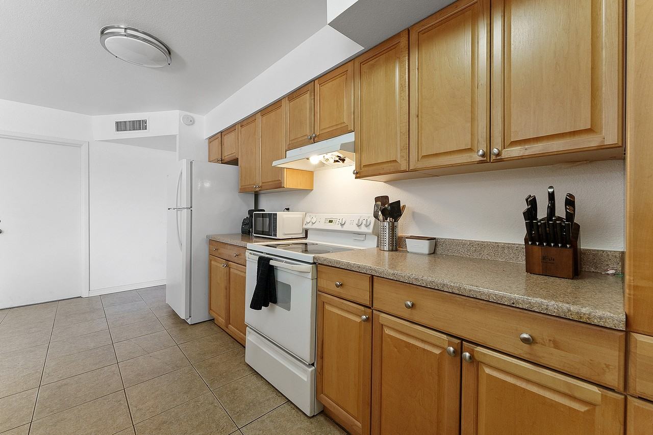 5409 S Hazelton Ln #4MASTER - Photo 4 of 13