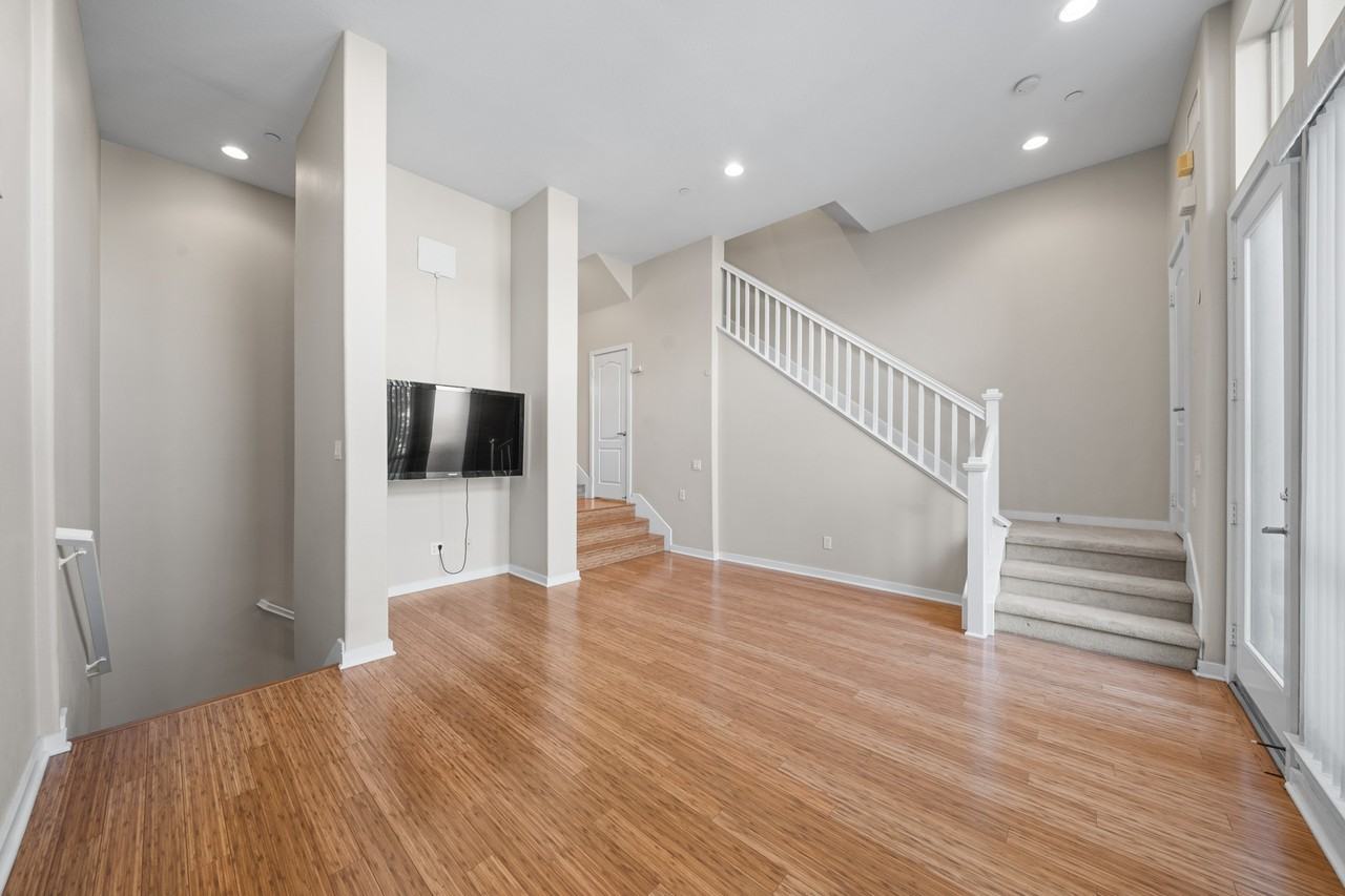 5509 W 149th Pl #13 - Photo 2 of 29