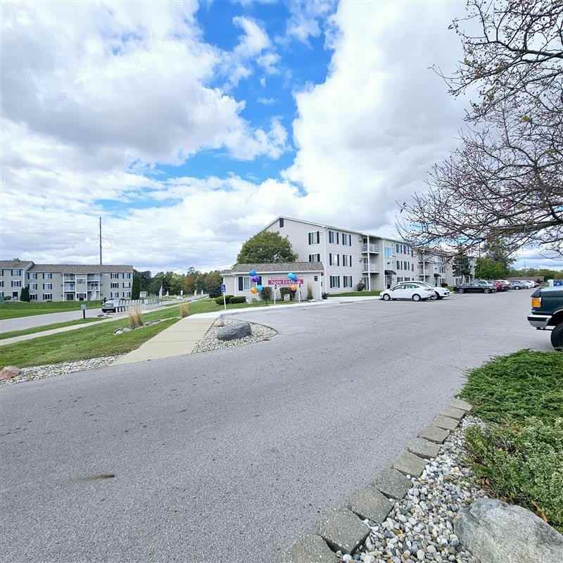 900 Griswold Ct #741 - Photo 2 of 14