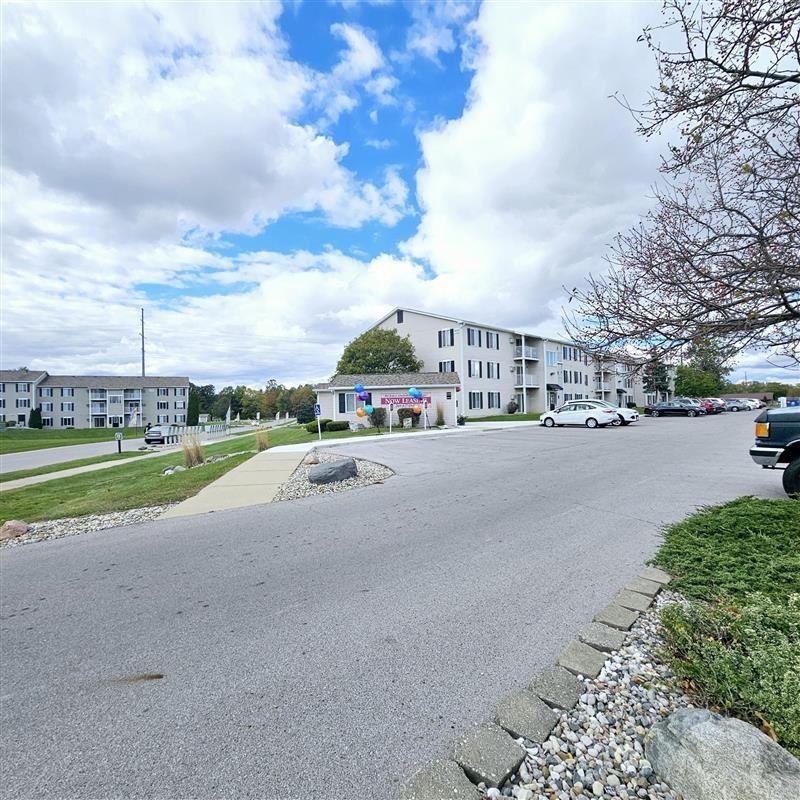 900 Griswold Ct #775 - Photo 2 of 14