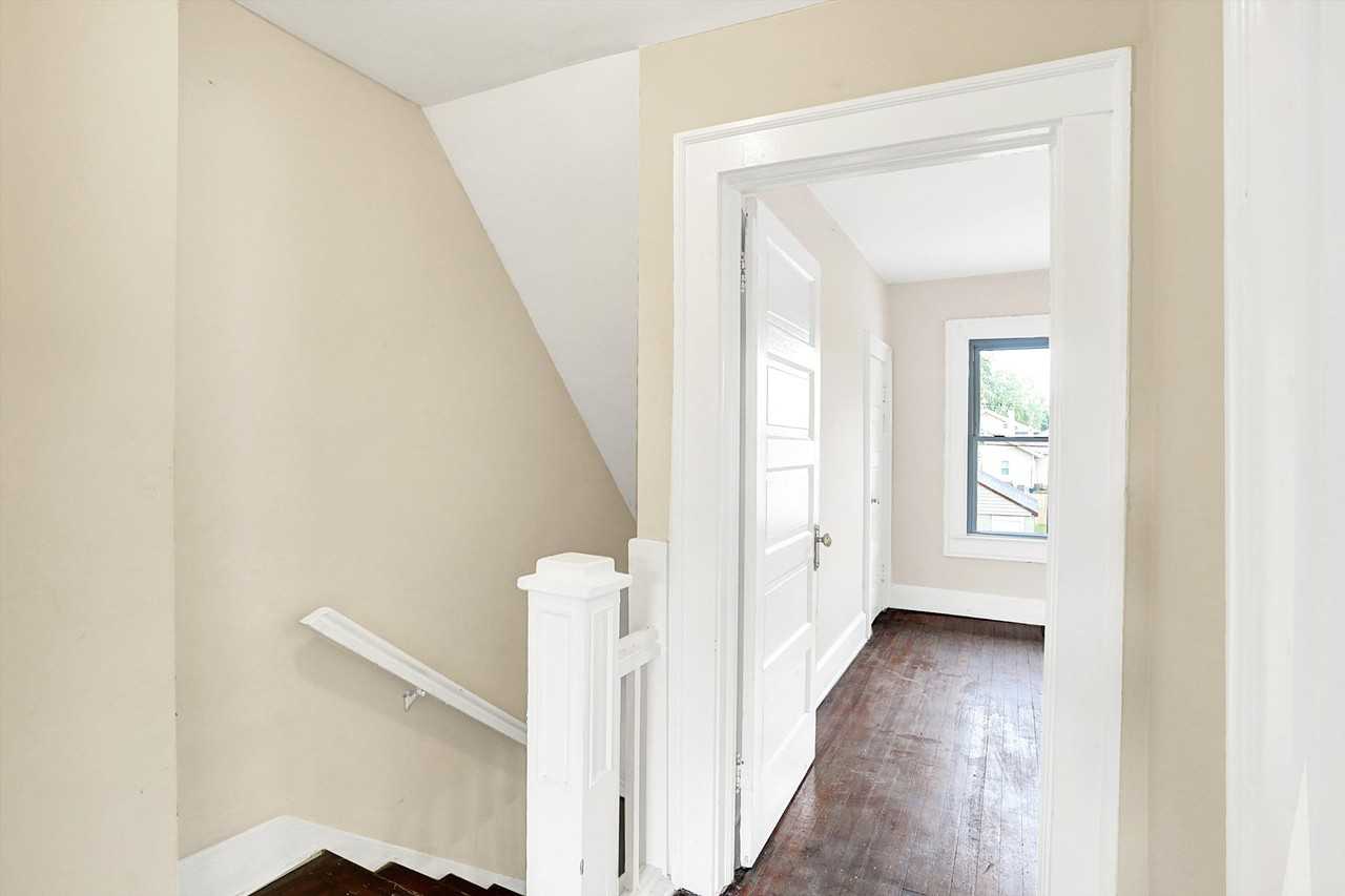 626 N Riley Ave #628 - Photo 3 of 19