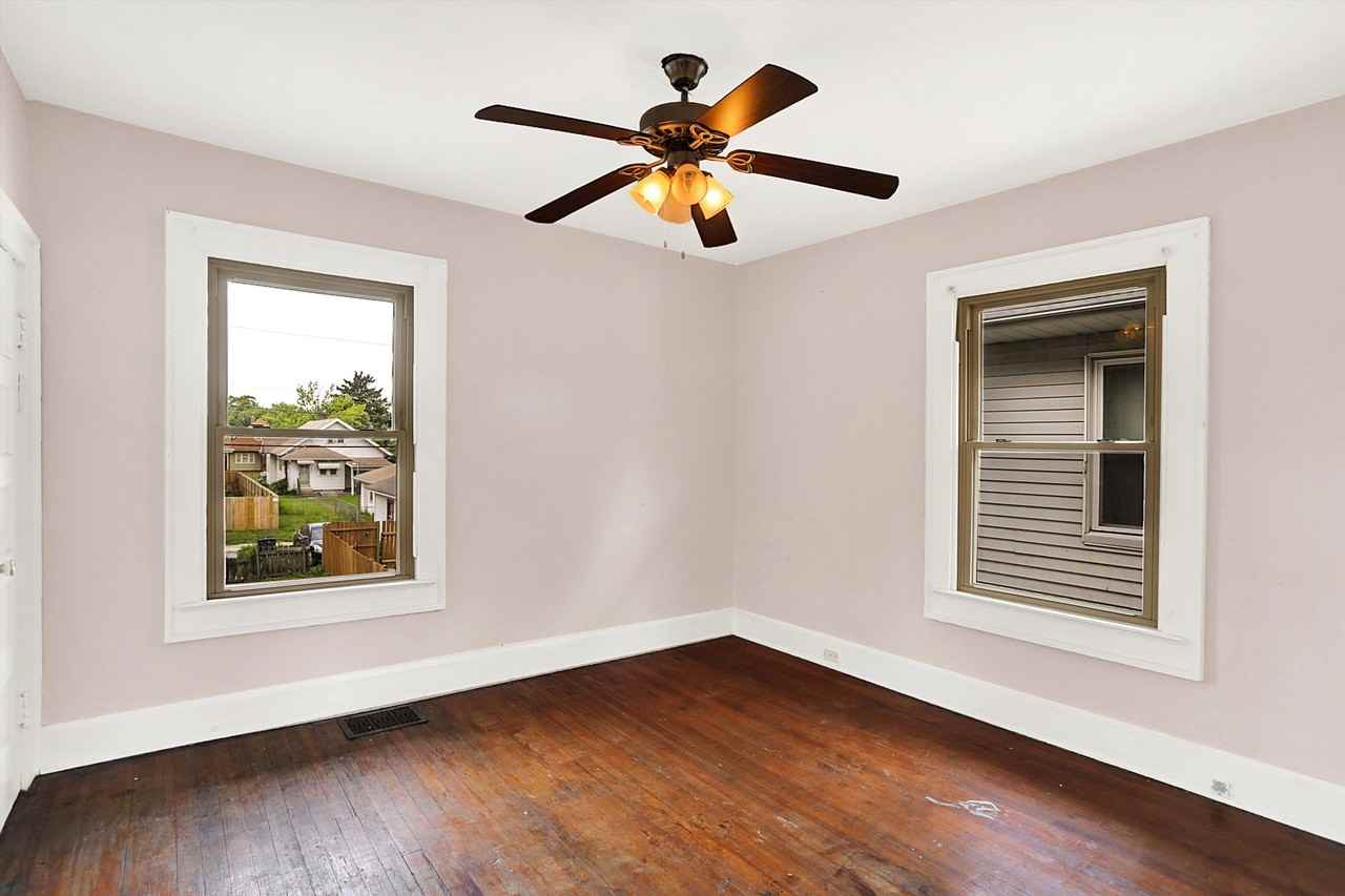 626 N Riley Ave #628 - Photo 7 of 19