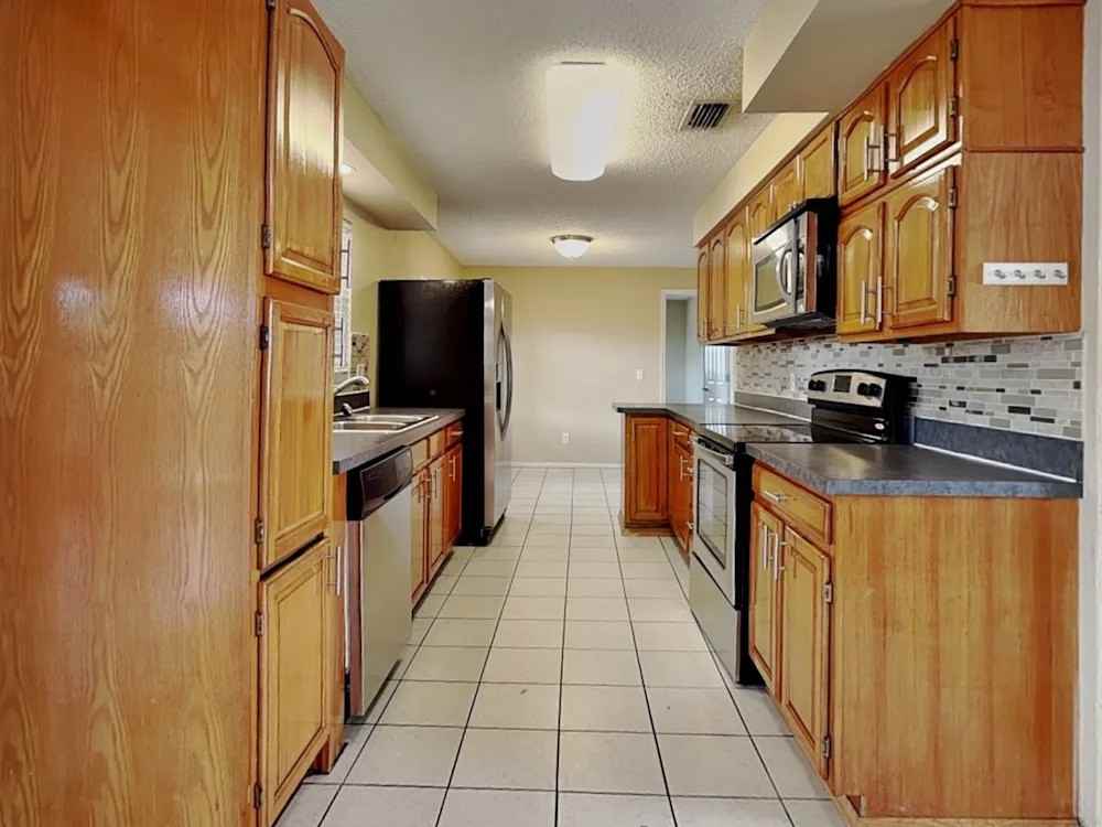 1750 Thames St, Clearwater, Fl, 33755 #NA - Photo 5 of 15