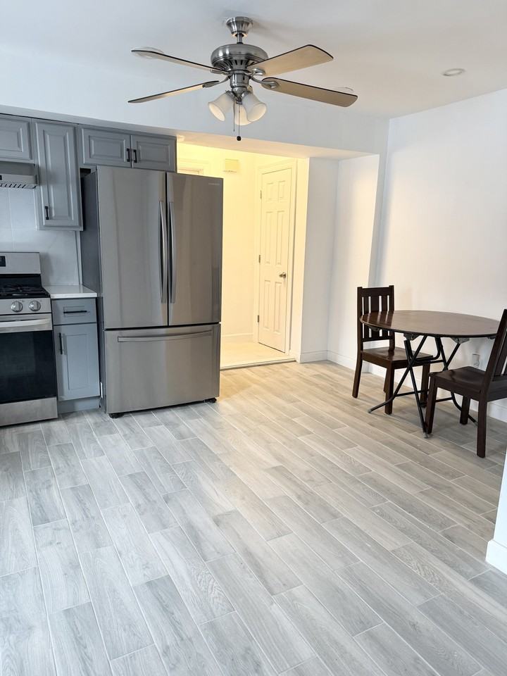 4 Lisa Ln #NA - Photo 7 of 8