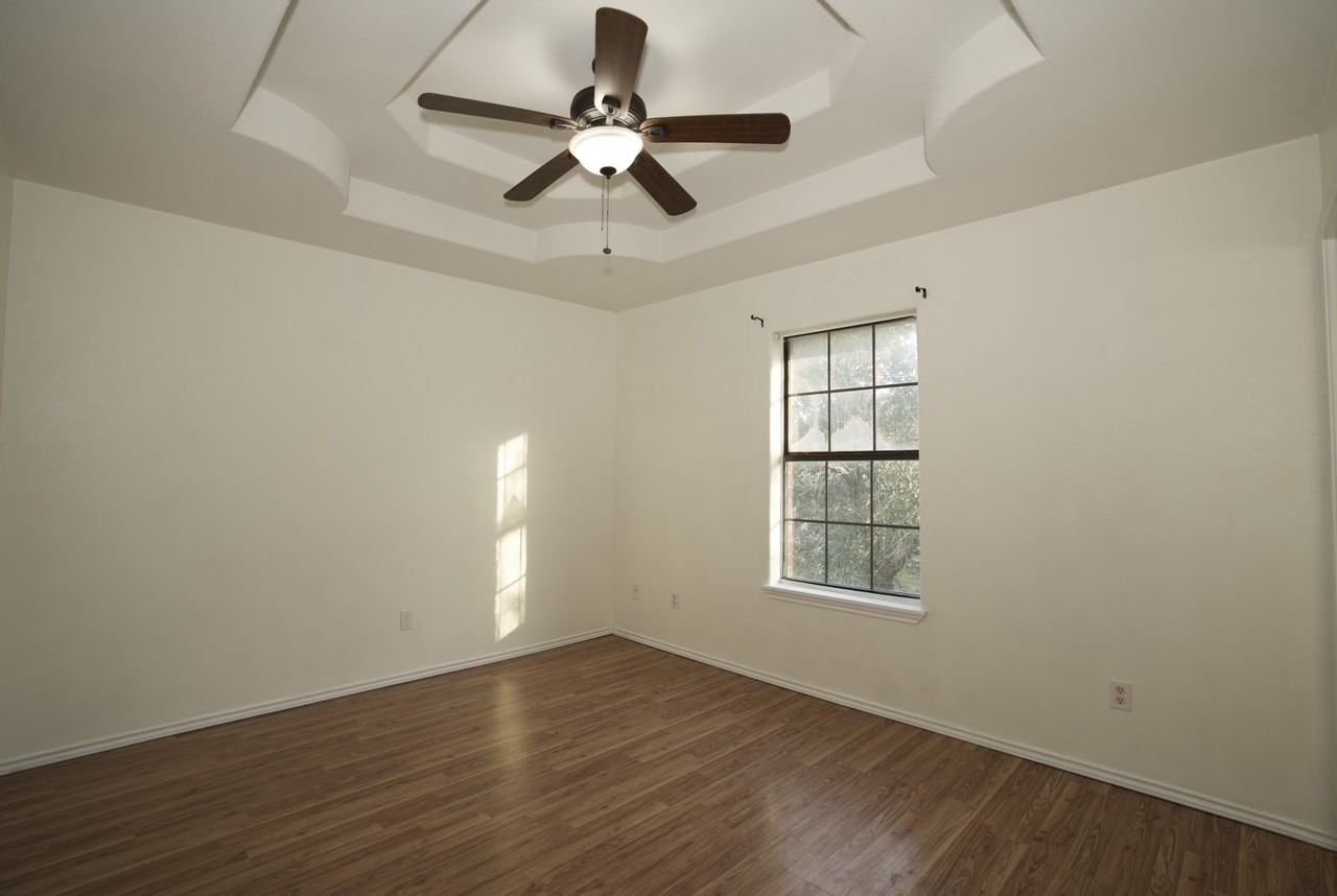 746 Sonesta Dr #B - Photo 6 of 7