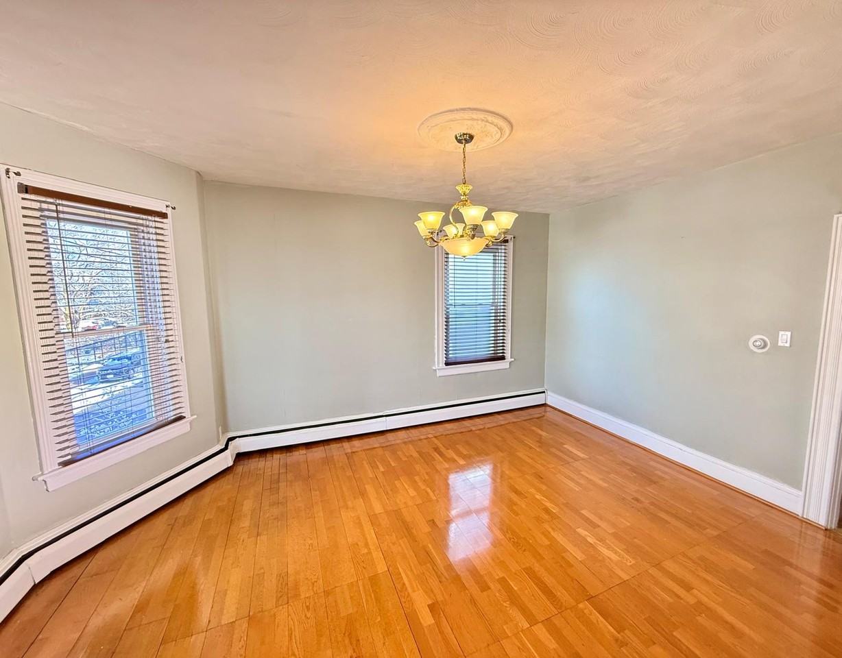 100 Gesler St #2 - Photo 2 of 23