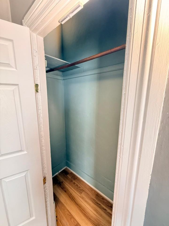 100 Gesler St #2 - Photo 6 of 23