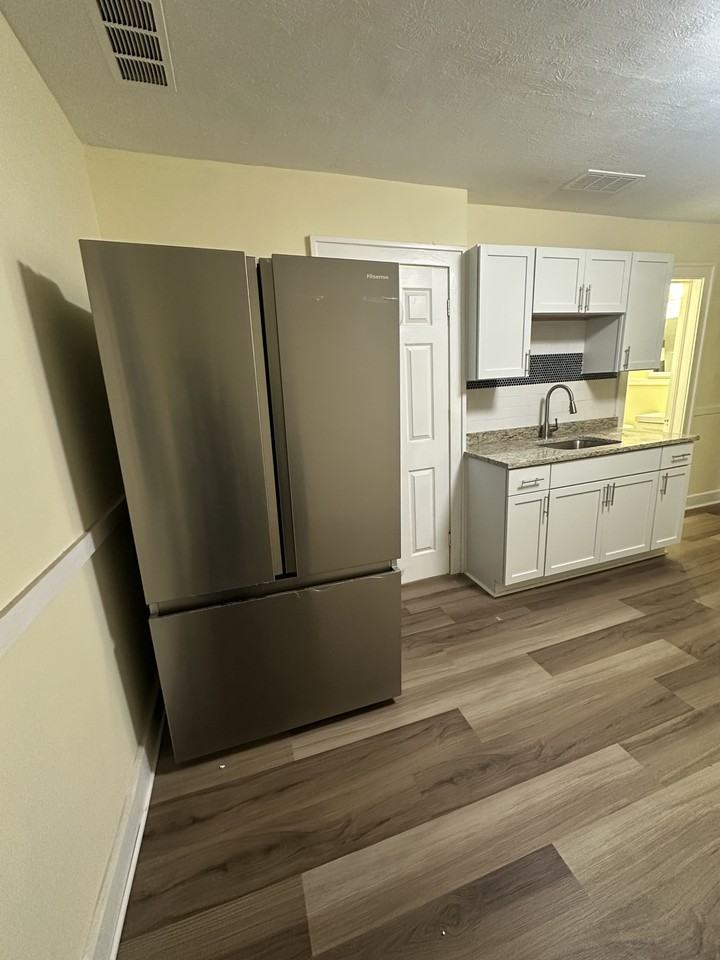 3412 W 94th St #UP - Photo 2 of 6