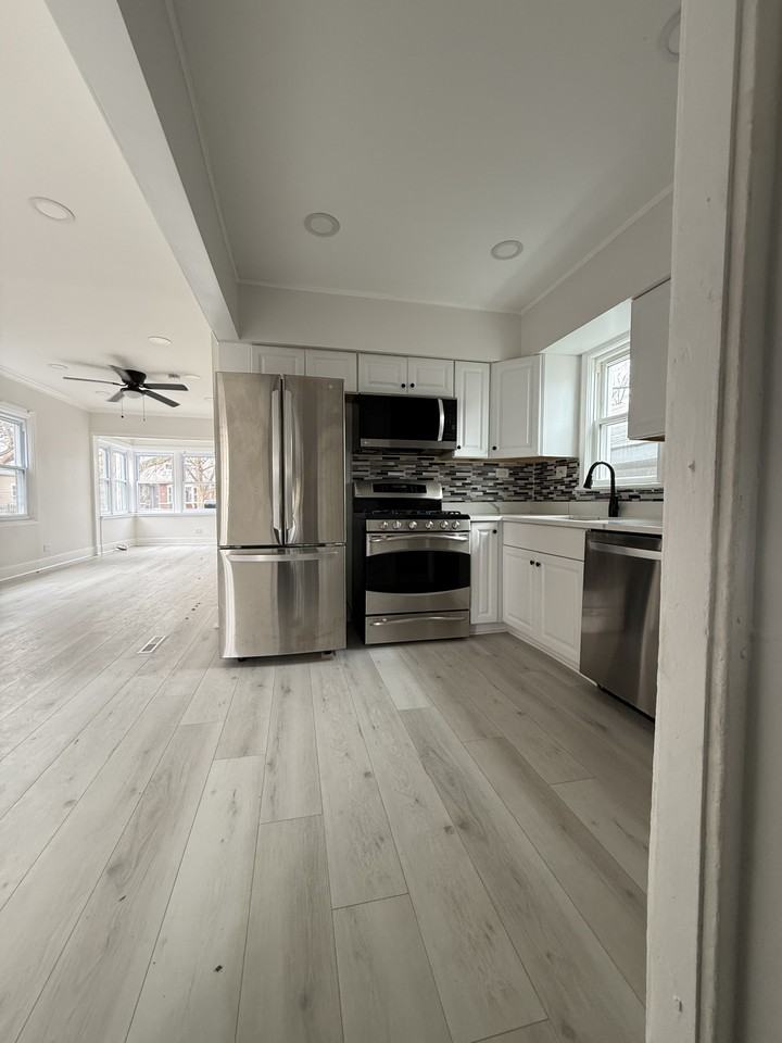 2011 Grey Ave #NA - Photo 3 of 17