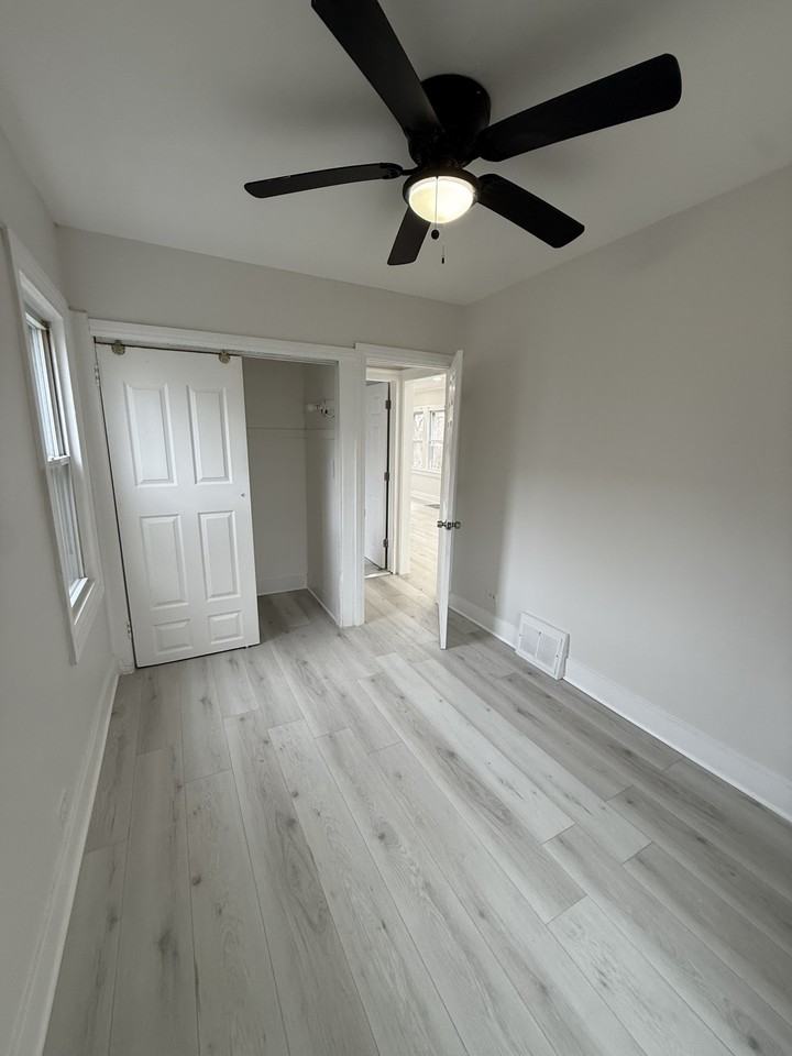 2011 Grey Ave #NA - Photo 5 of 17