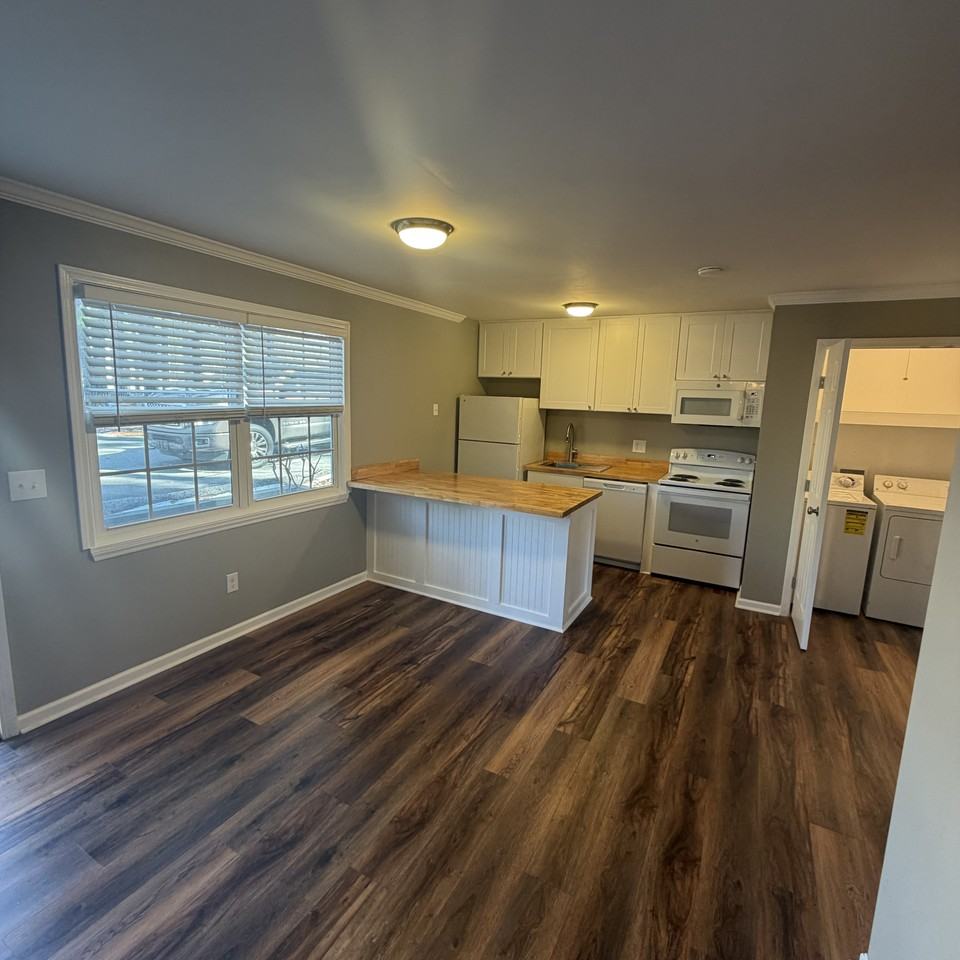 1437 Fernwood Glendale Rd #A - Photo 5 of 17