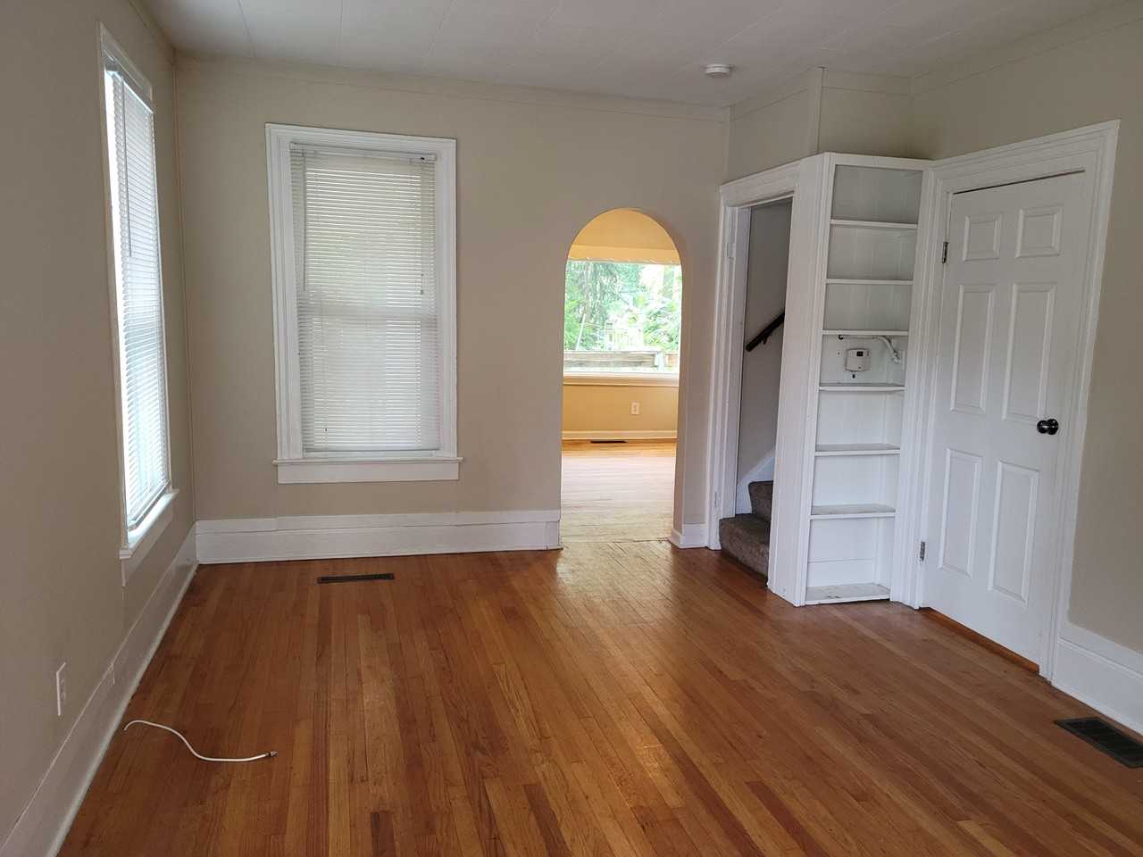 705 Pearl St #1 - Photo 3 of 11