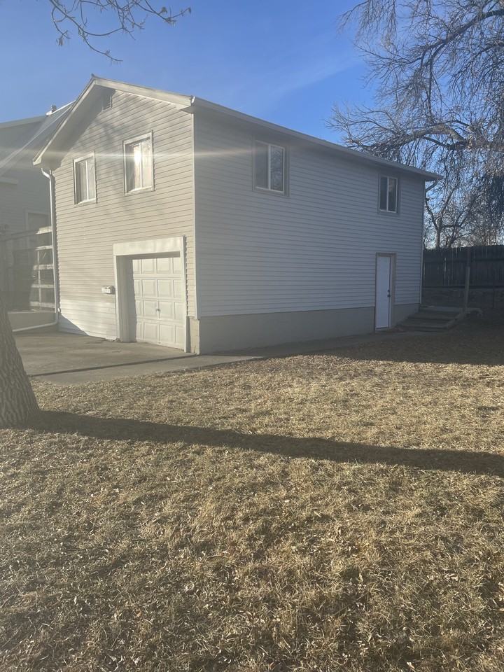 114 14th St N #NA - Photo 2 of 10