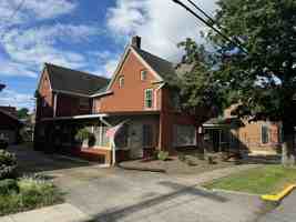 featured image of 321 W Burke St #4