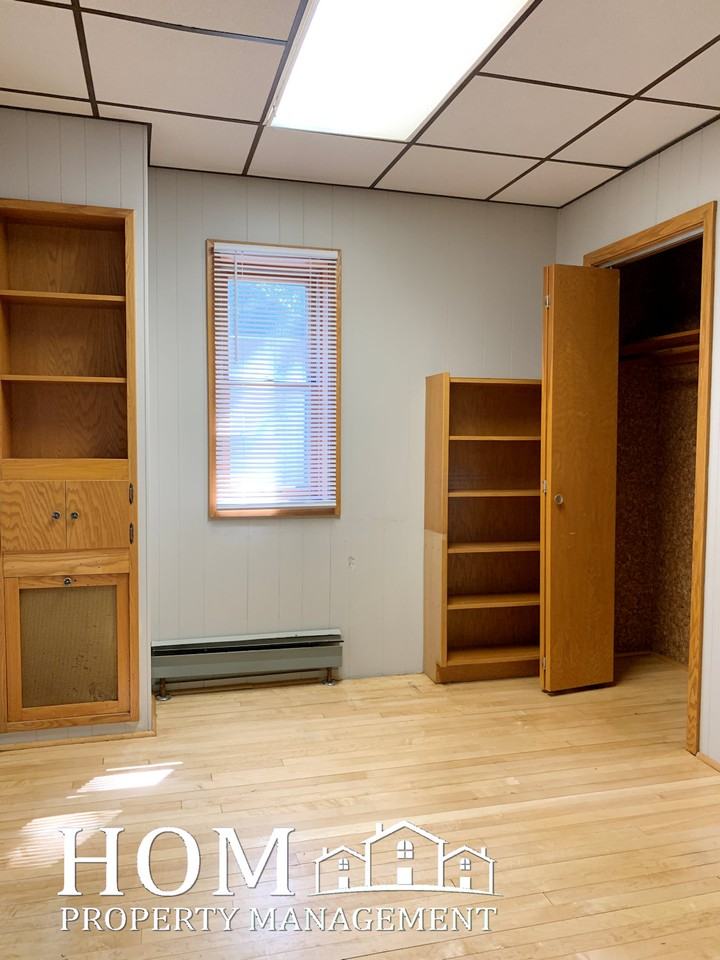 102 S 5th St #5 - Photo 7 of 12