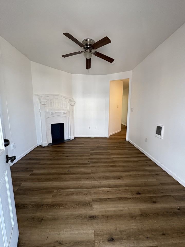 1506 N 54th St #2 - Photo 2 of 20