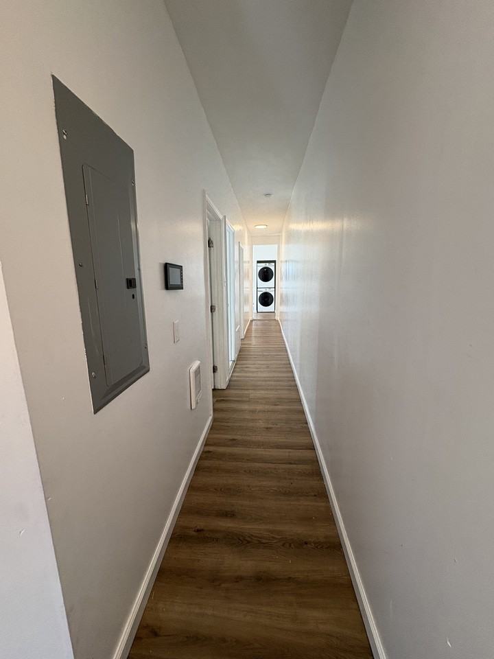 1506 N 54th St #2 - Photo 4 of 20