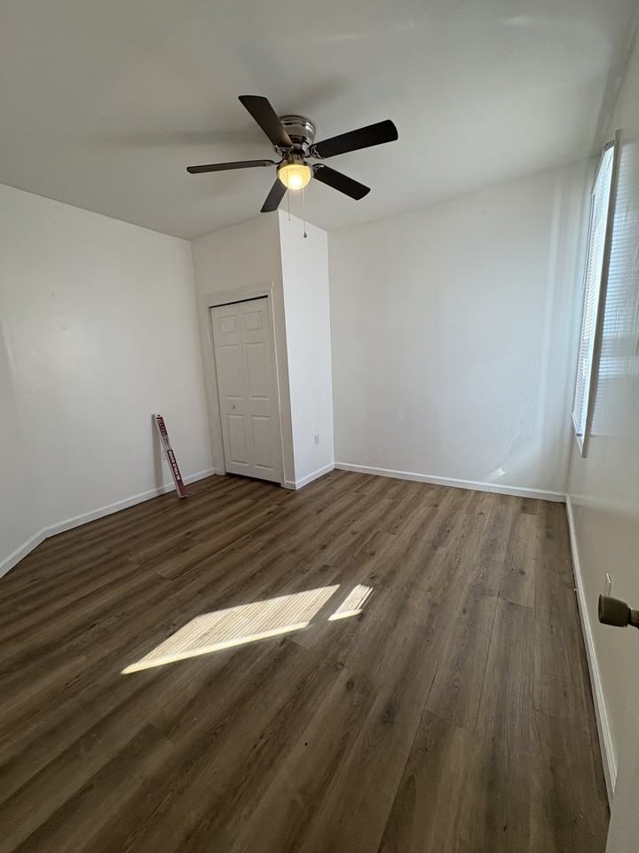 1506 N 54th St #2 - Photo 5 of 20