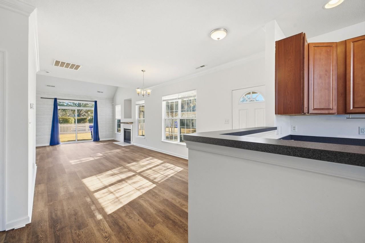 2021 Livingston St #1 - Photo 3 of 24